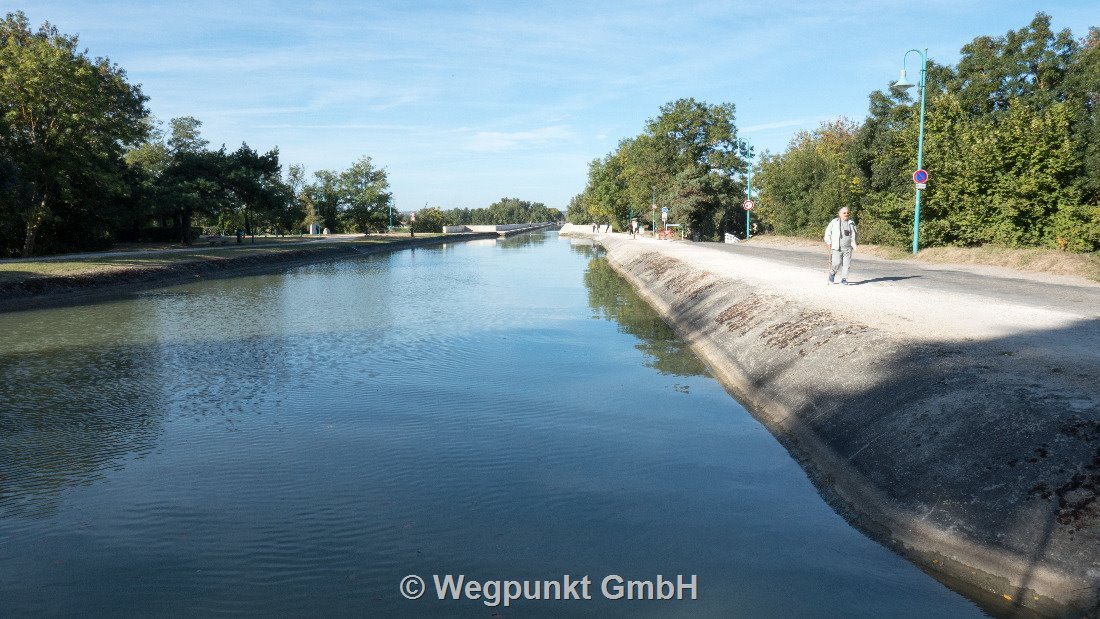 Geradeaus auf dem Canal de Garonne